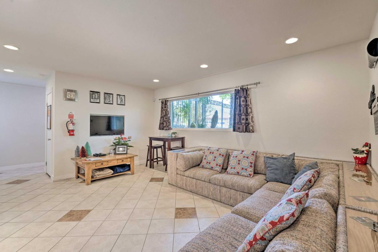 Vegas Oasis Home With Pool And Spa 7 Miles To Strip Λας Βέγκας Εξωτερικό φωτογραφία