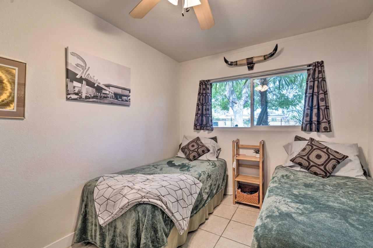 Vegas Oasis Home With Pool And Spa 7 Miles To Strip Λας Βέγκας Εξωτερικό φωτογραφία